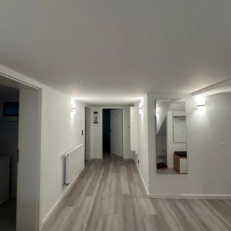 Neu Renoviertes 3 4 Boxspringbetten Moderne Kueche Und Vieles Mehr Lohne (North Rhine-Westphalia)