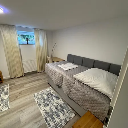 Neu Renoviertes 3 4 Boxspringbetten Moderne Kueche Und Vieles Mehr Homestay Lohne (North Rhine-Westphalia)